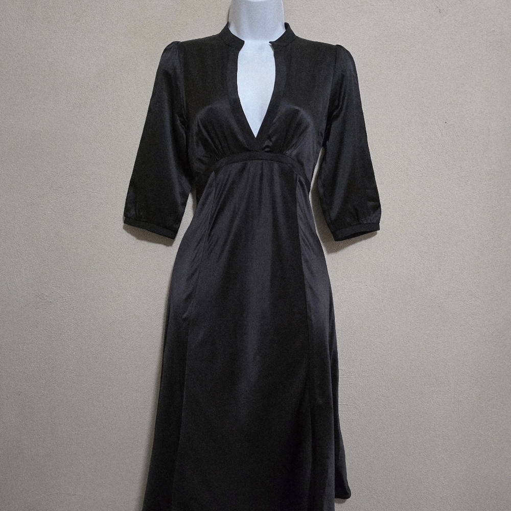 Graham & Spencer Black Silk Midi Dress V Neck Half Sleeves